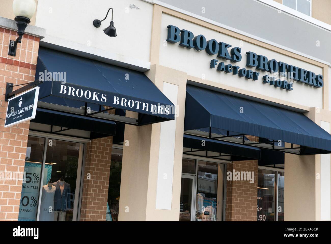 Brooks Brothers Factory Store Shop