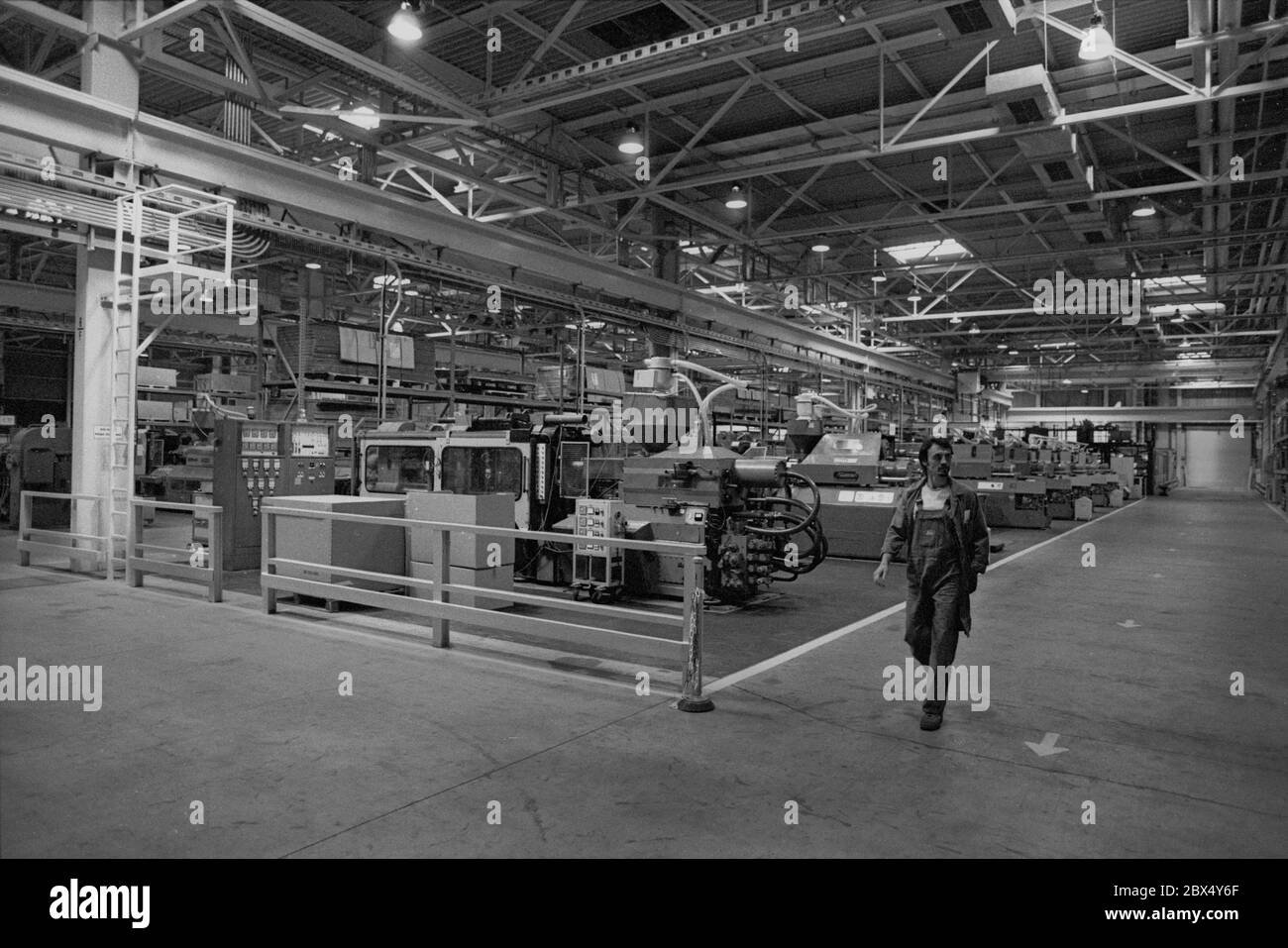 Berlin districts / Industry / 22.3.1982 Inauguration of a new Ford factory in Zehlendorf Workers