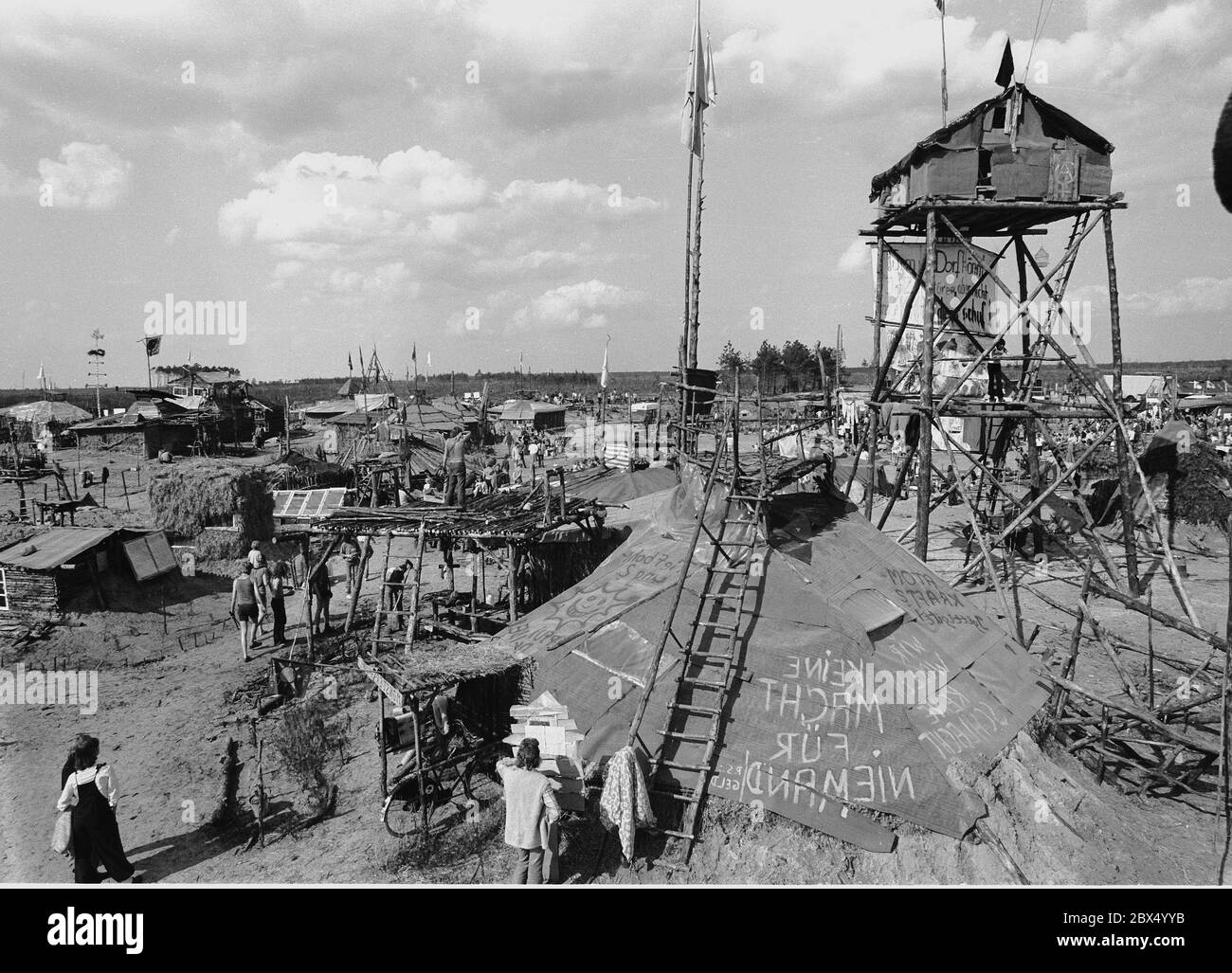 Radioactive waste storage facility hi-res stock photography and images ...