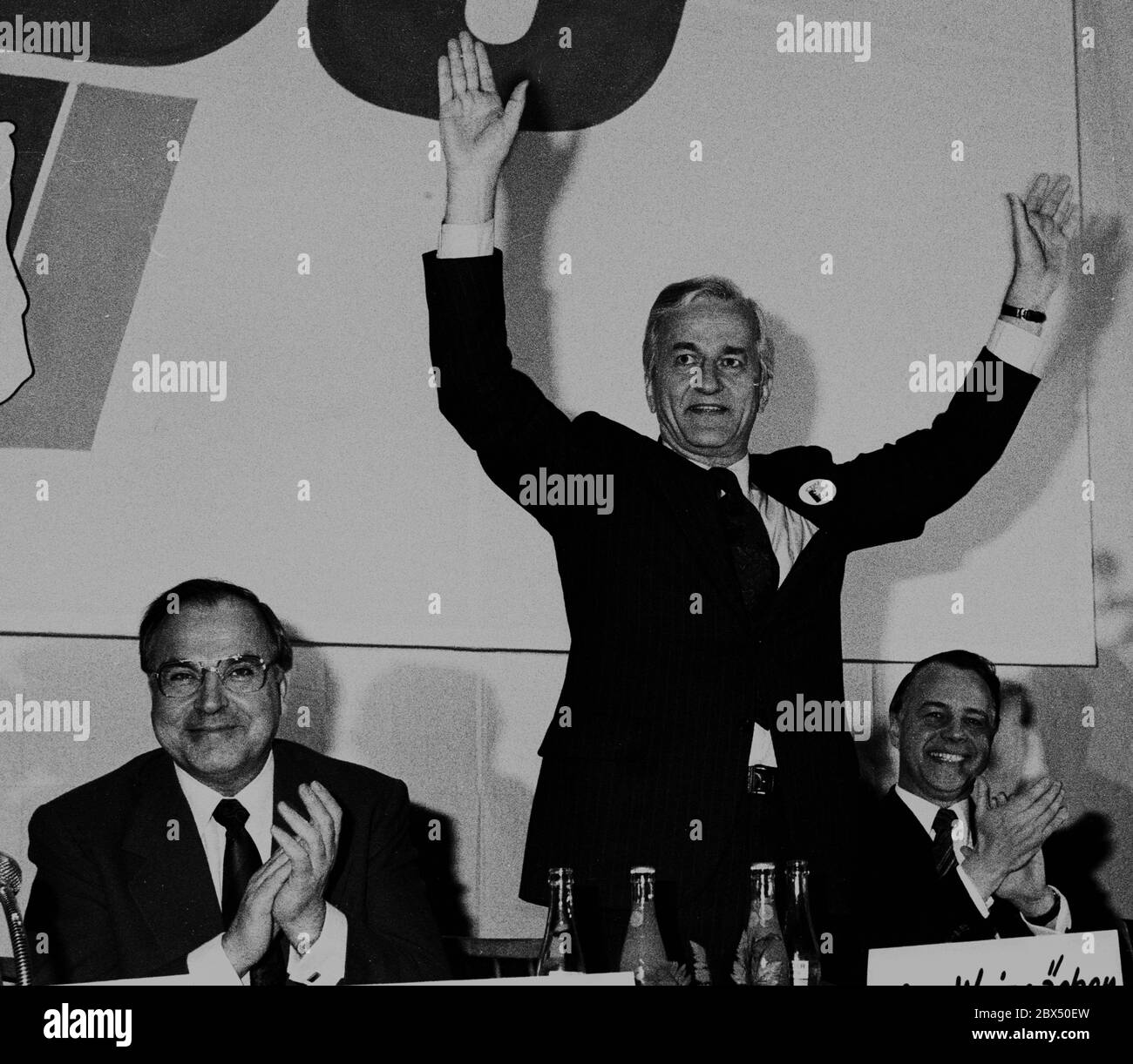 Berlin / Parties / CDU / 15.3.1979 Richard von Weizsaecker is to become top candidate for the Berlin CDU. Election campaign actions in Berlin, New World. Left Helmut Kohl, right Ernst Albrecht [automated translation] Stock Photo