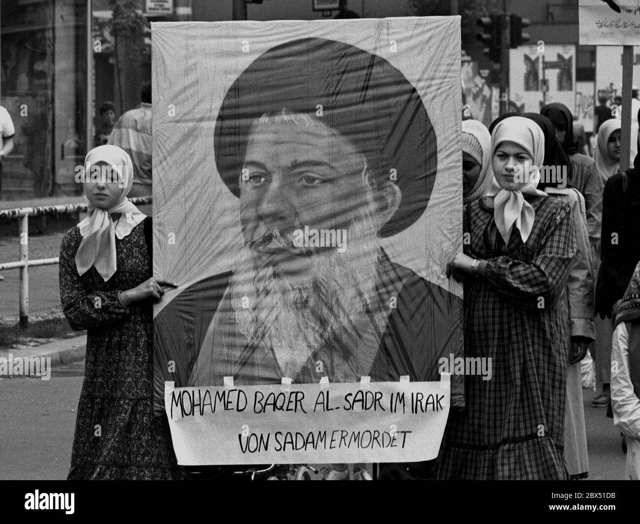 Berlin / Foreigners / Turks / 1.8.1981 Berlin-Kreuzberg: Islamic groups, especially Turkish ones, protest against the assassination of Bakr Al Sadr in Iraq by Saddam Hussein and against the Soviet occupation of Afghanistan // Islam / Actions [automated translation] Stock Photo
