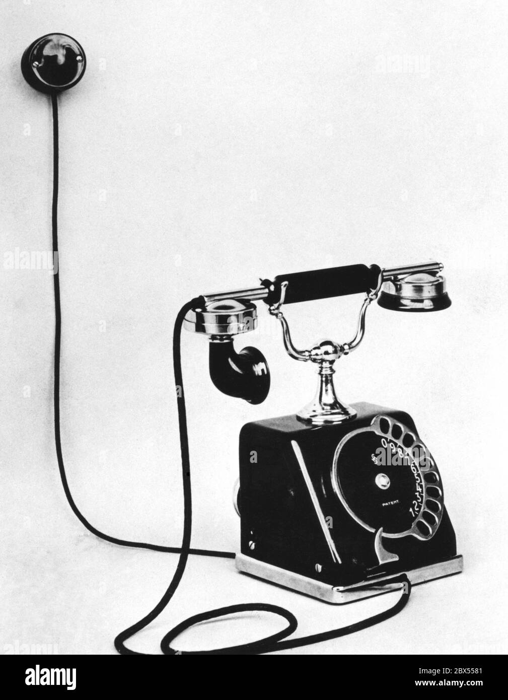 The 1st Telephone Set In Germany Which Allowed The User To Connect To One Of The First Fully Automatic Stations Of The Post Office It Is A Model Of The Company Siemens