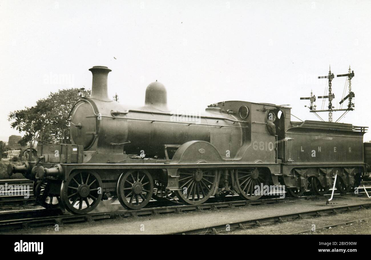 LNER steam locomotive, n. 6810, probably 1930 Stock Photo - Alamy