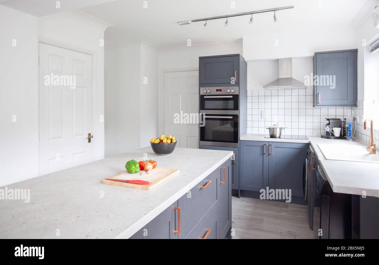 Kitchen island unit hi-res stock photography and images - Alamy