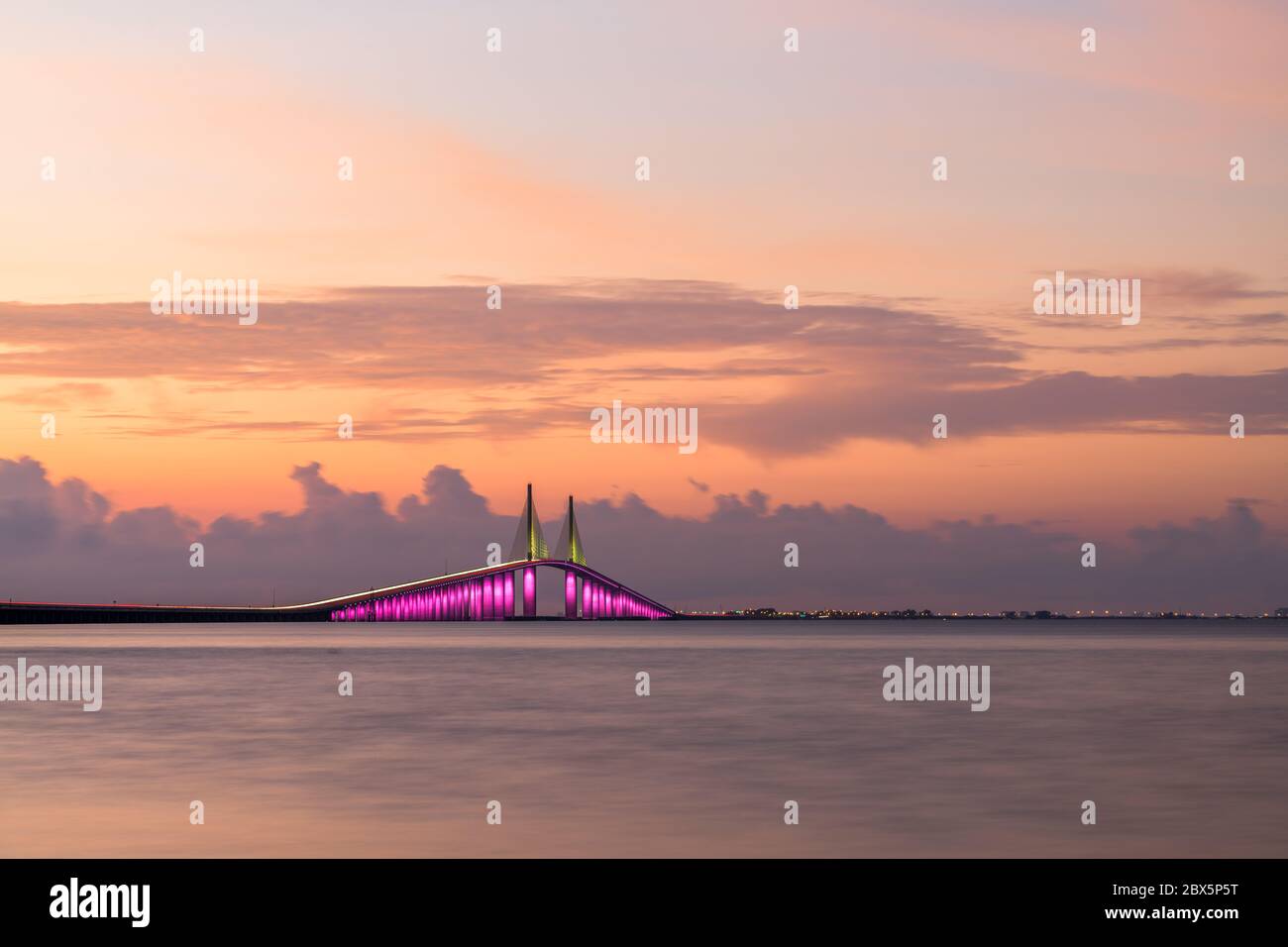 Sunshine Skyway Bridge spanning the Lower Tampa Bay and connecting Terra Ceia to St. Petersburg, Florida, USA. Stock Photo