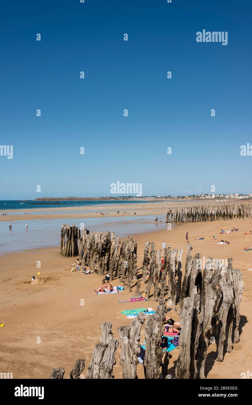 SEX AGENCY in Saint-Malo