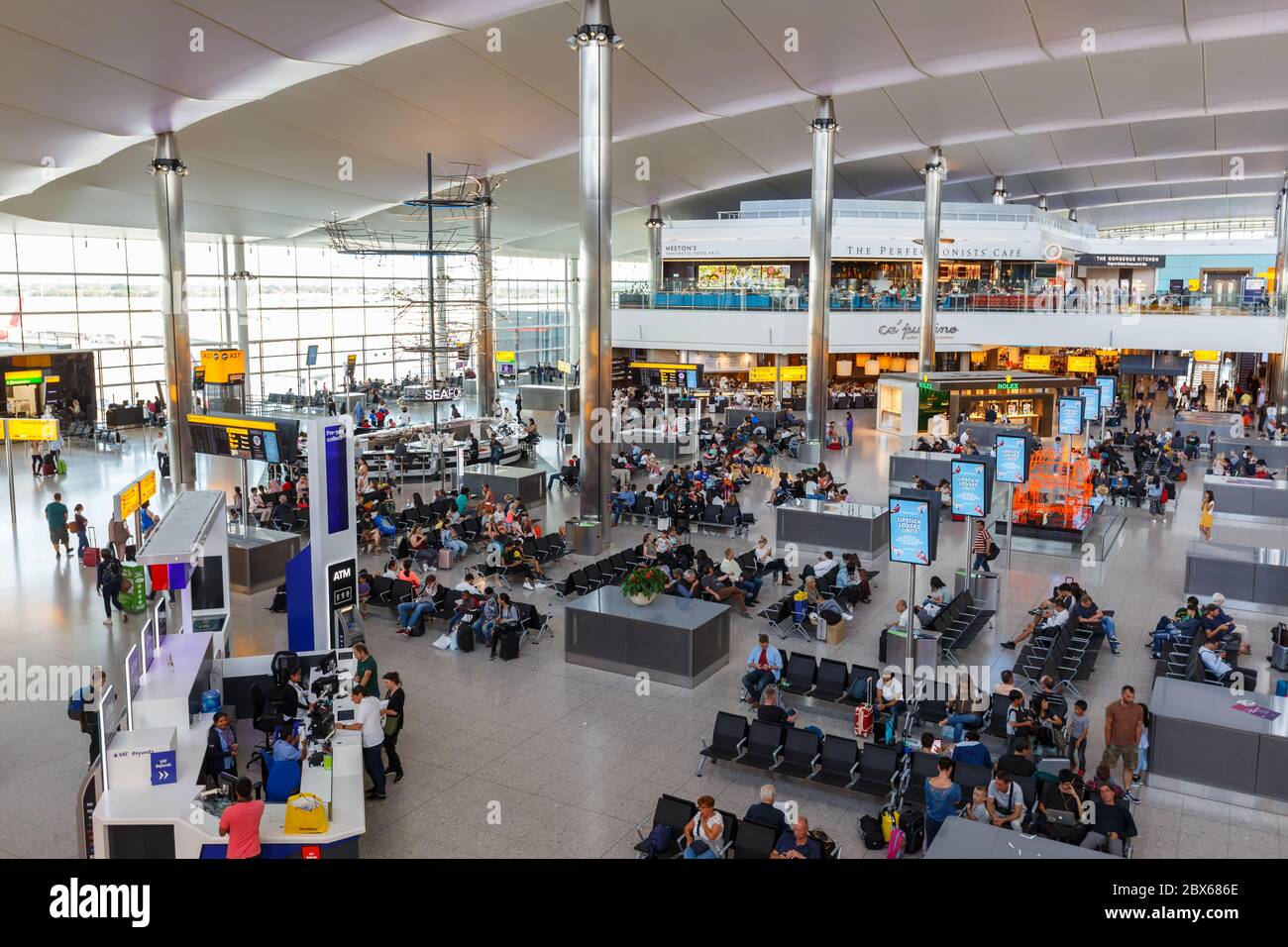 Heathrow airport terminal 1 hi-res stock photography and images - Alamy