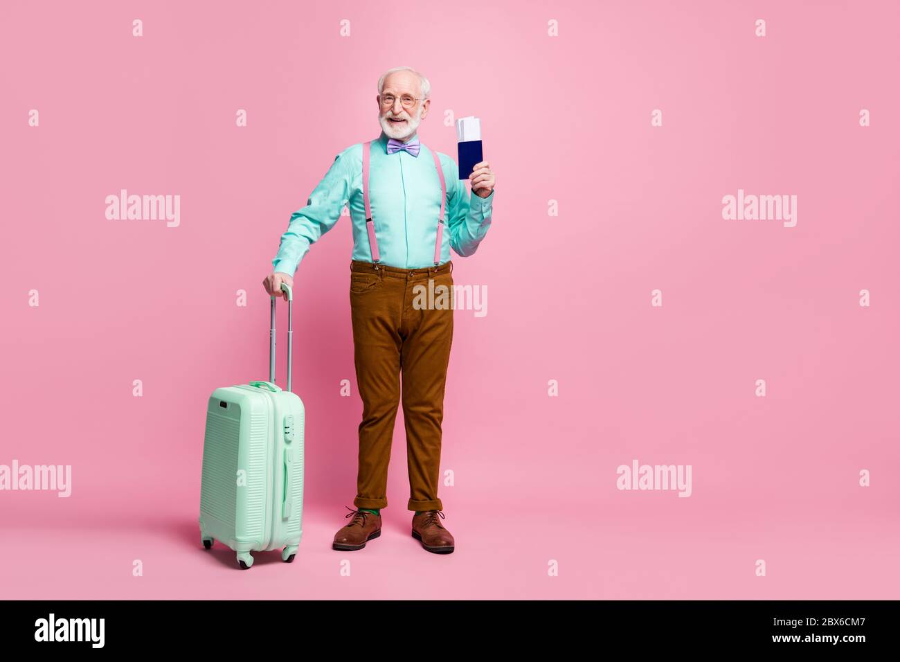 turquoise shirt grey pants