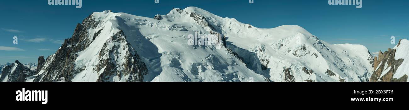 Mont blanc from aiguille du midi italy hi-res stock photography and ...