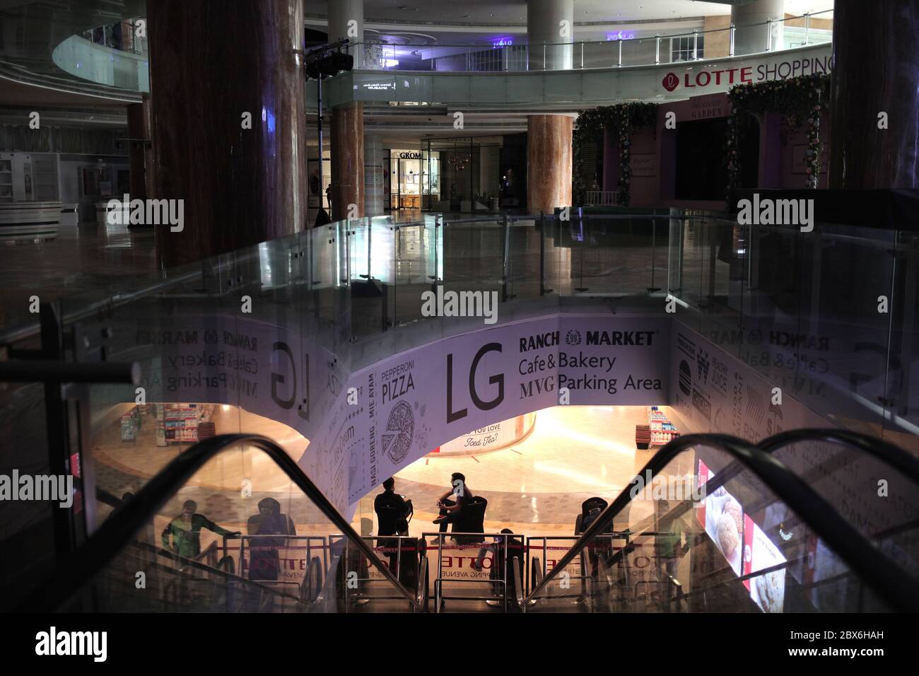 new balance lotte shopping avenue