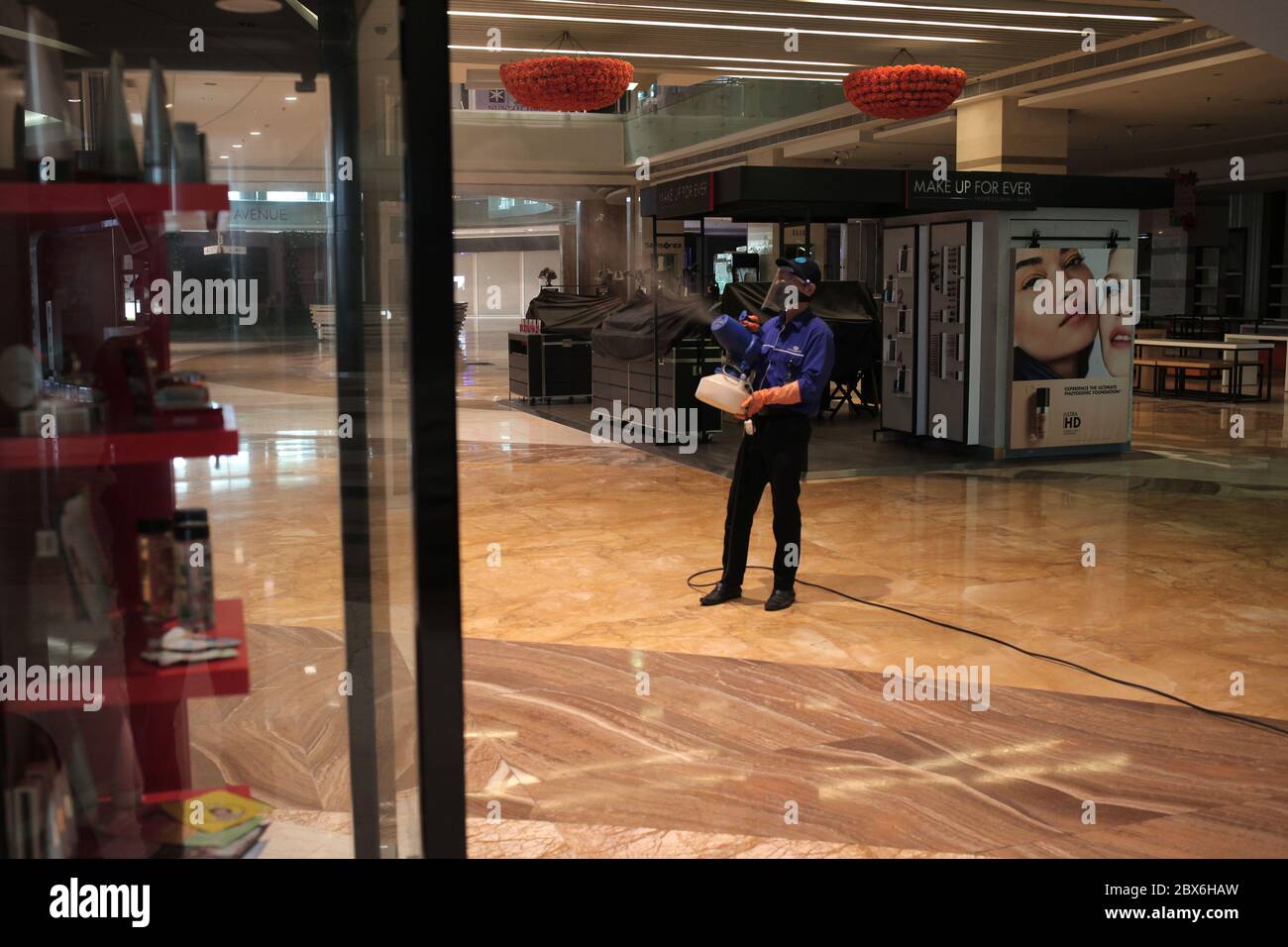 new balance lotte shopping avenue