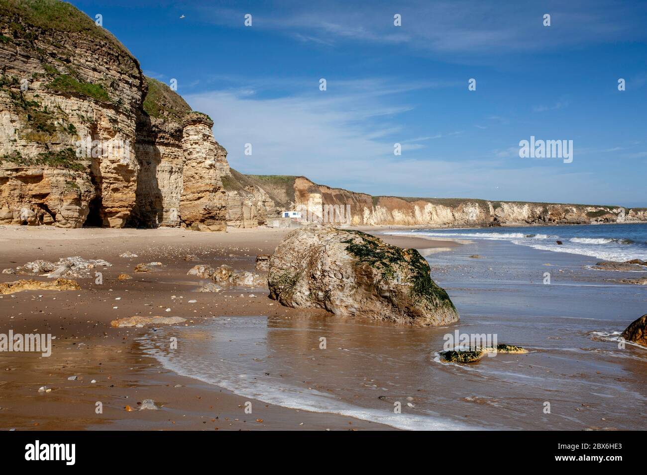 Marsden cliffs & 'Lots Wife' (iv), Marsden bay, South Shields Stock Photo