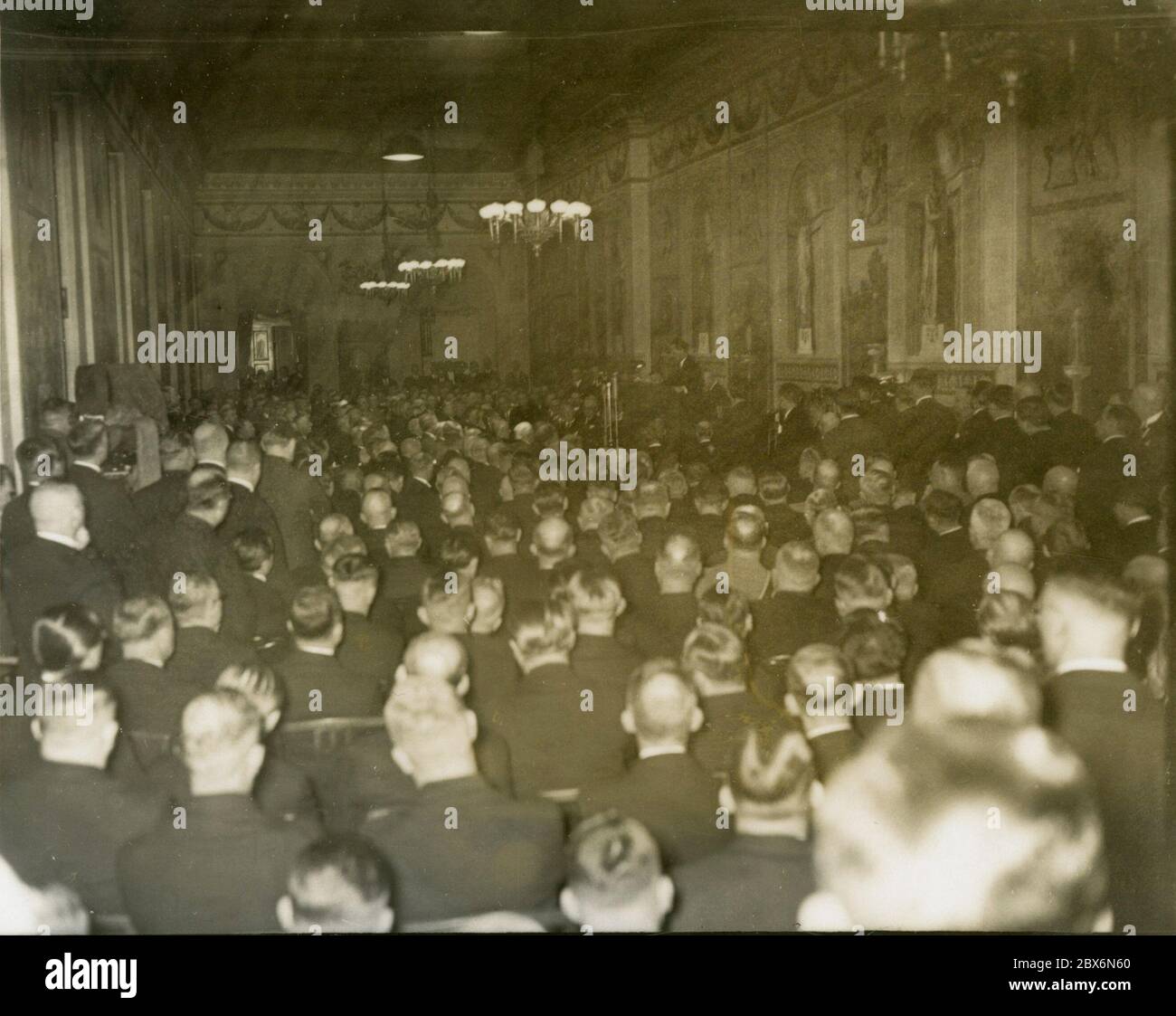 Hitler reads a statement from the Reich government. Heinrich Hoffmann ...