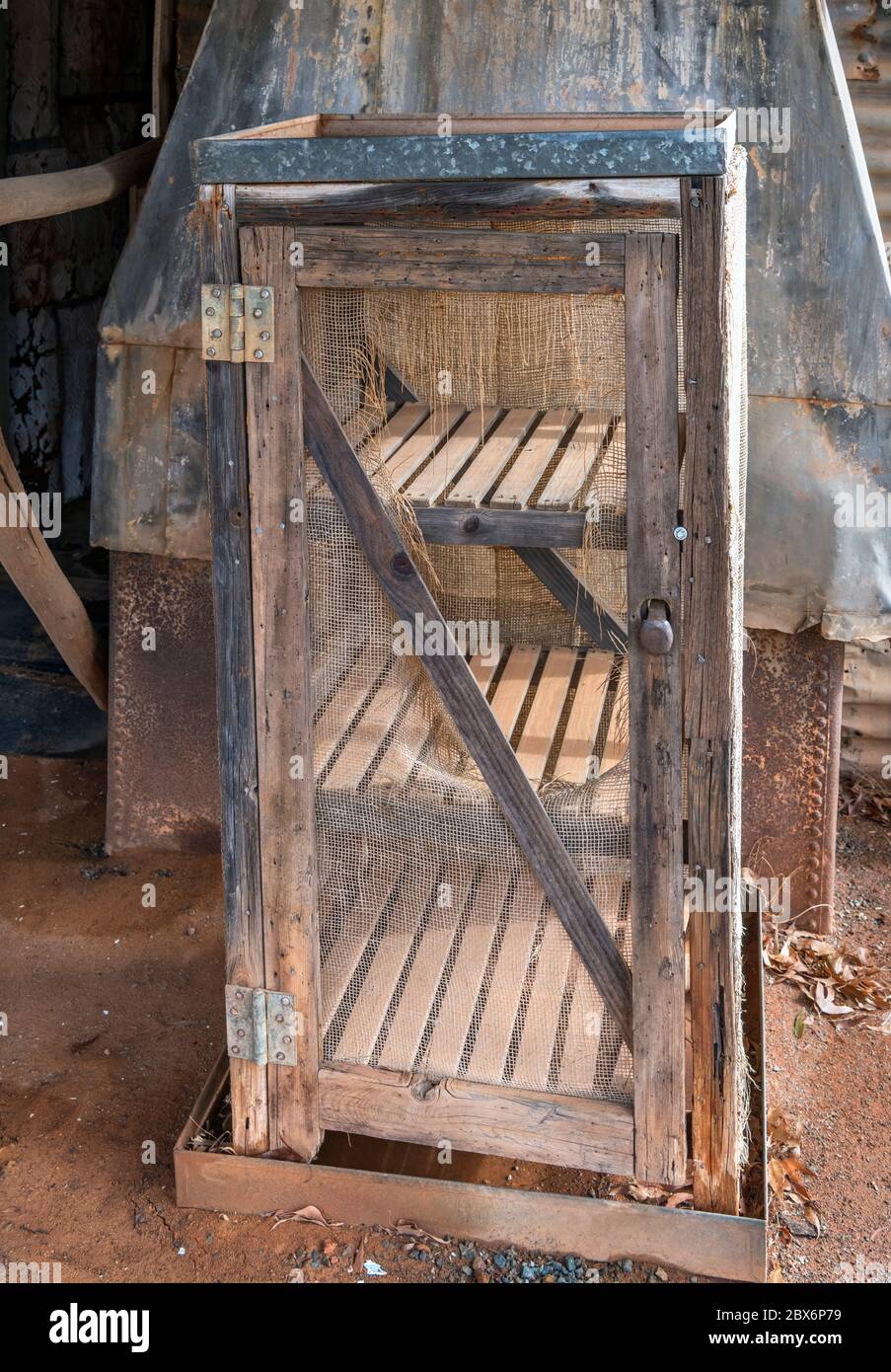 A Coolgardie Safe, a type of basic refrigeration, Hannan's North Tourist Mine, Kalgoorlie, Eastern Goldfields, Western Australia Stock Photo