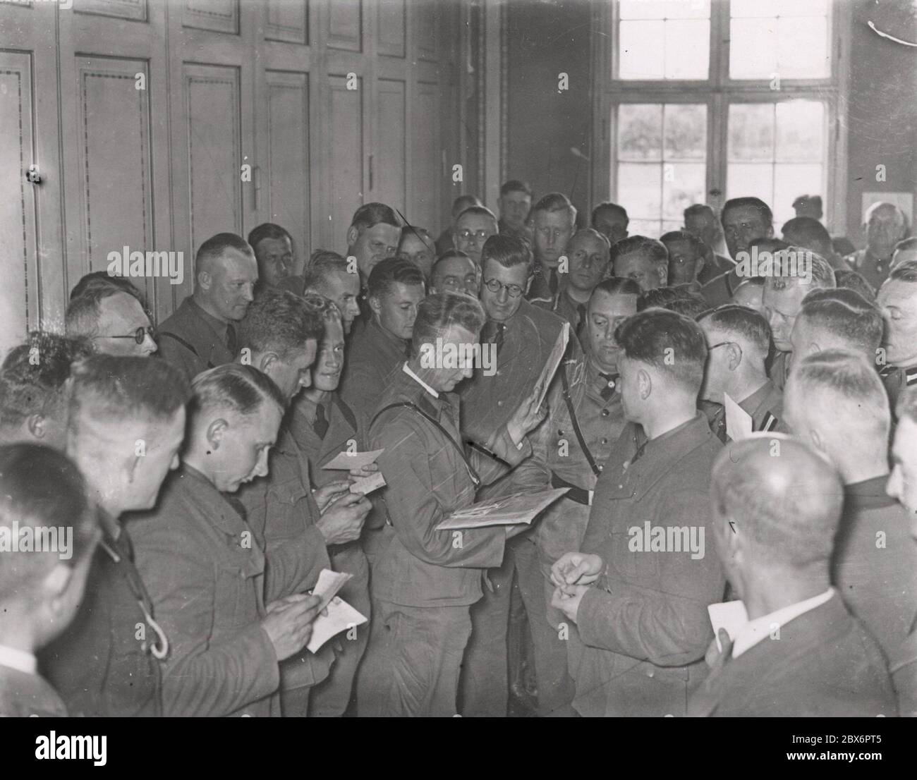 In the Reichsführer School of the Reich Labor Service (RAD) in Bernau near Berlin Heinrich Hoffmann Photographs 1933 Adolf Hitler's official photographer, and a Nazi politician and publisher, who was a member of Hitler's intimate circle. Stock Photo