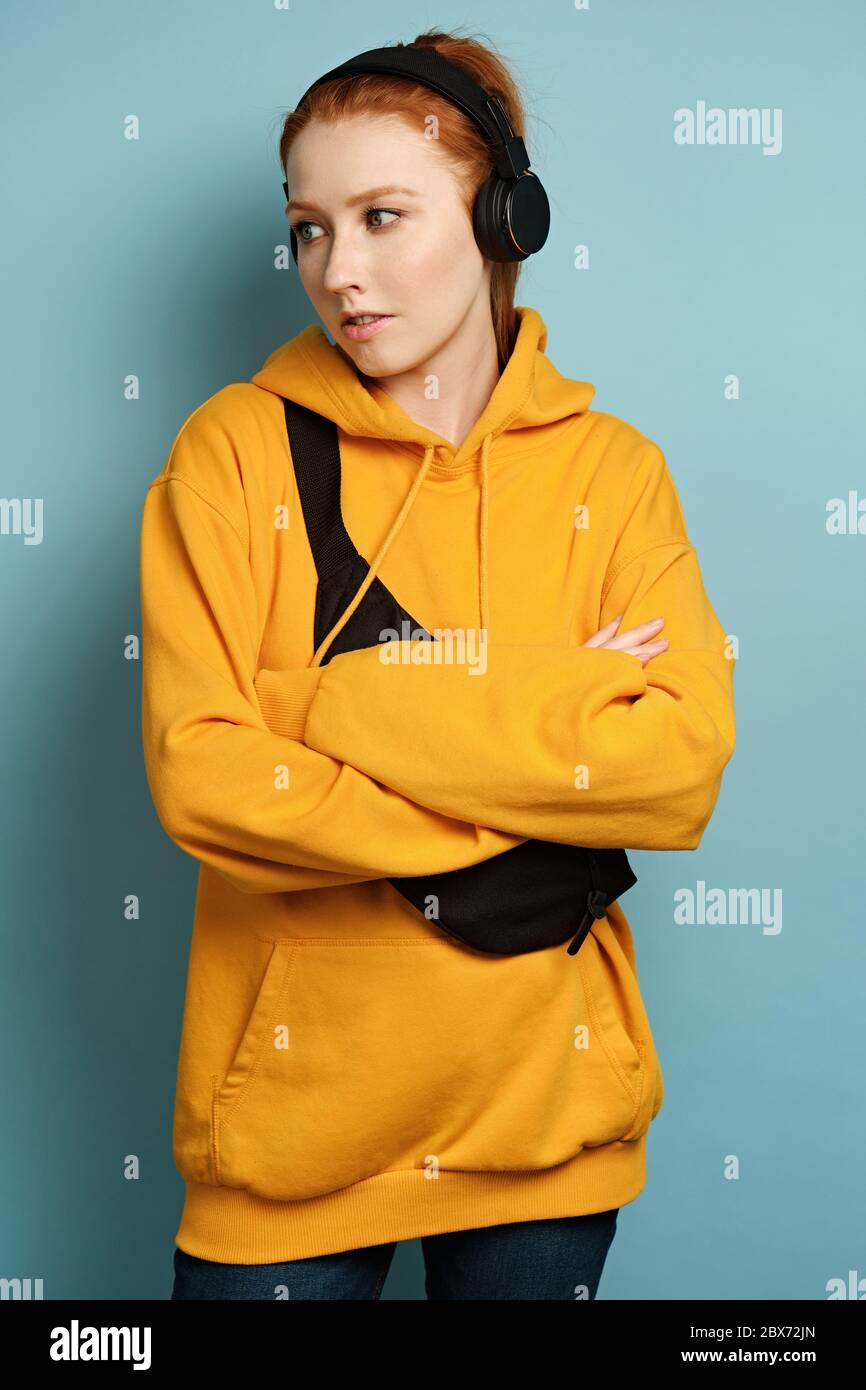 Red blue and yellow sweatshirt deals