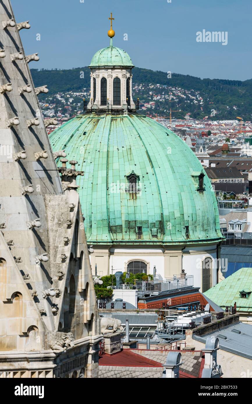 St. Peter's Church (Peterskirche) coppola in Vienna, Austria with blue sky. Stock Photo