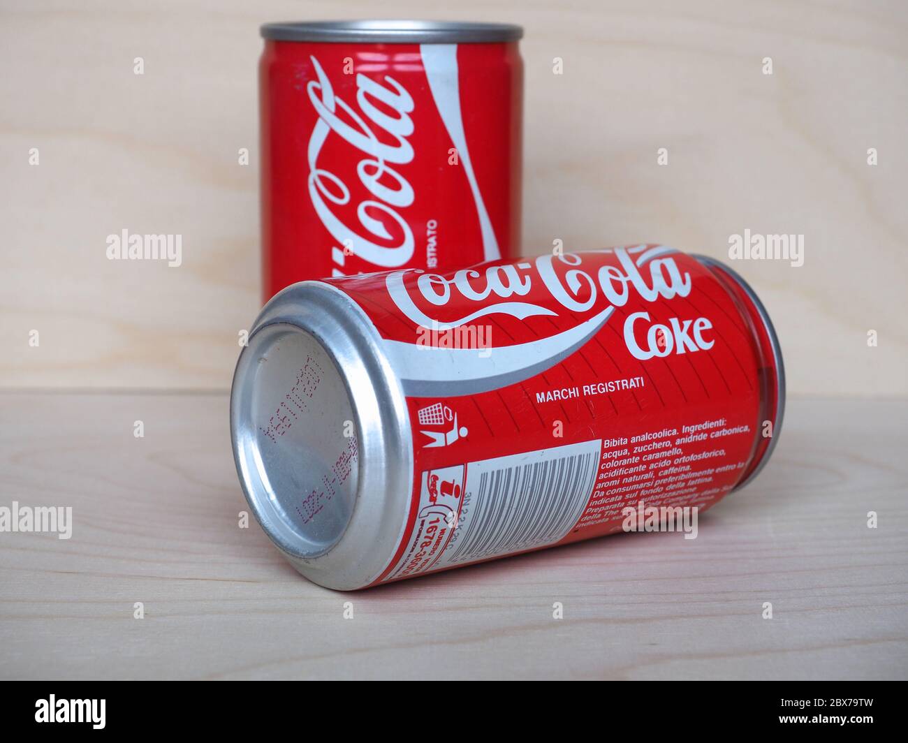 Drinking Can Coke High Resolution Stock Photography And Images Alamy