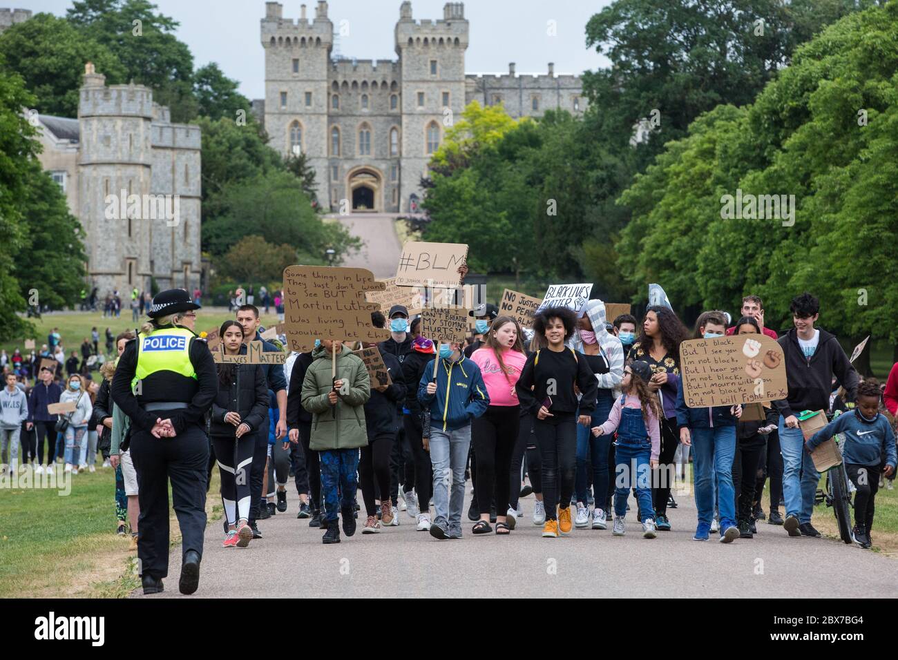 Windsor, UK. 4 June, 2020. Hundreds of young people take part in a peaceful protest march in solidarity with the Black Lives Matter movement. The march, along the Long Walk in front of Windsor Castle, was organised at short notice by Jessica Christie at the request of her daughter Yani, aged 12, following the death of George Floyd while in the custody of police officers in Minneapolis in the United States. Credit: Mark Kerrison/Alamy Live News Stock Photo