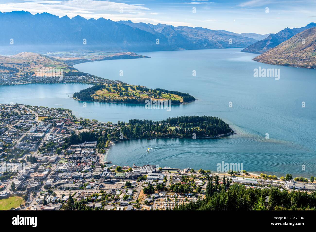 Queenstown and Lake Wakatipu in New Zealand's south Island Stock Photo ...