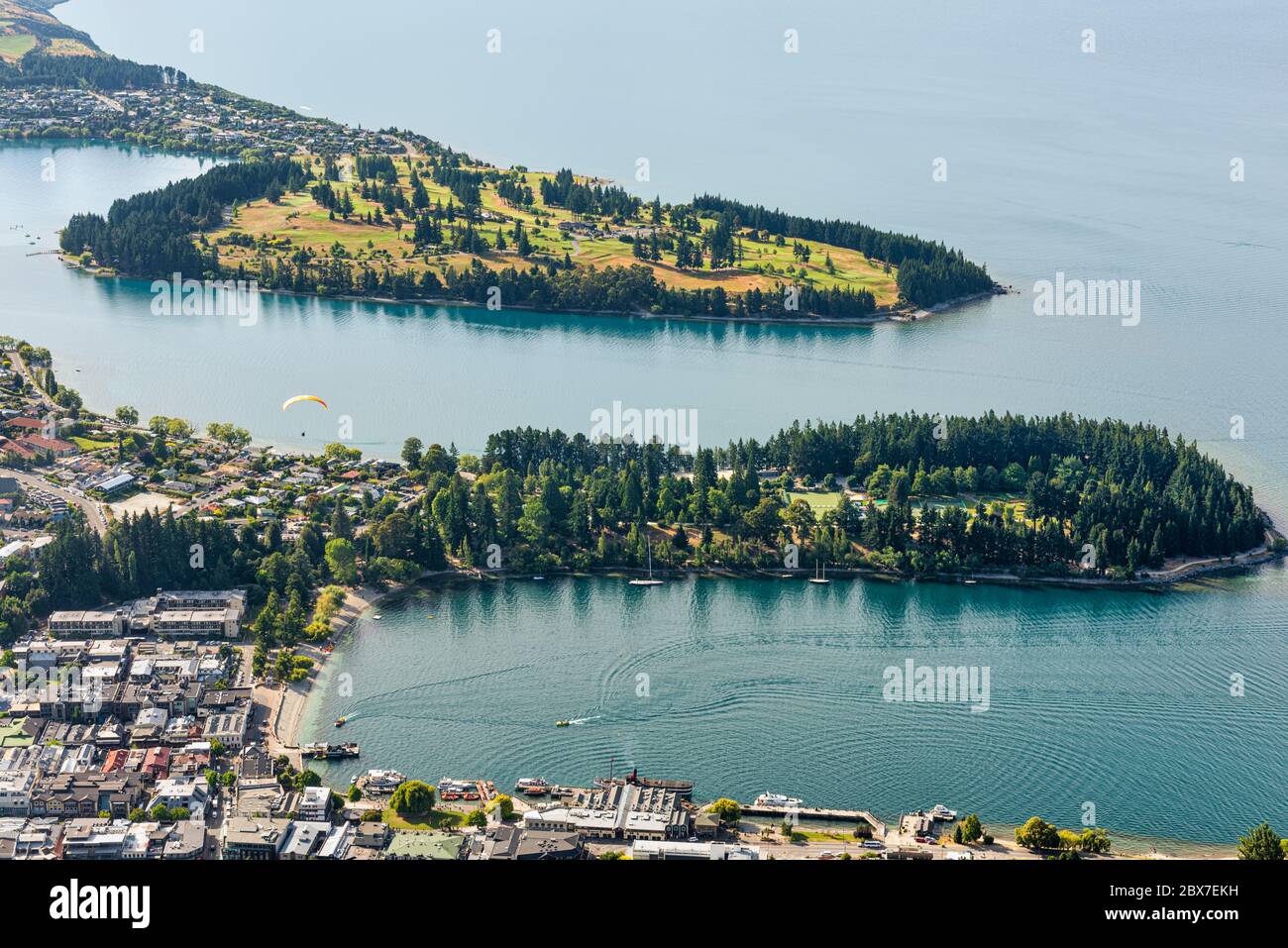 Queenstown and Lake Wakatipu in New Zealand's south Island Stock Photo ...