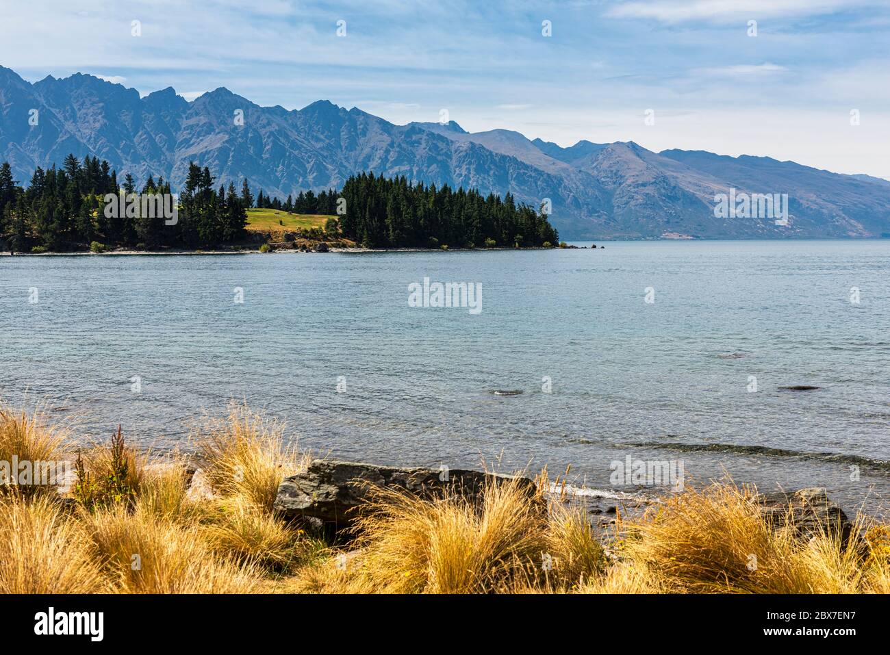 Queenstown and Lake Wakatipu in New Zealand's south Island Stock Photo ...
