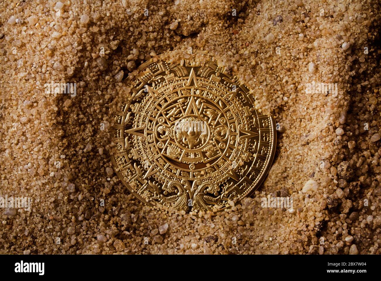 Aztec calendar coin hi res stock photography and images Alamy Aztec calendar coin hi res stock photography and images Alamy