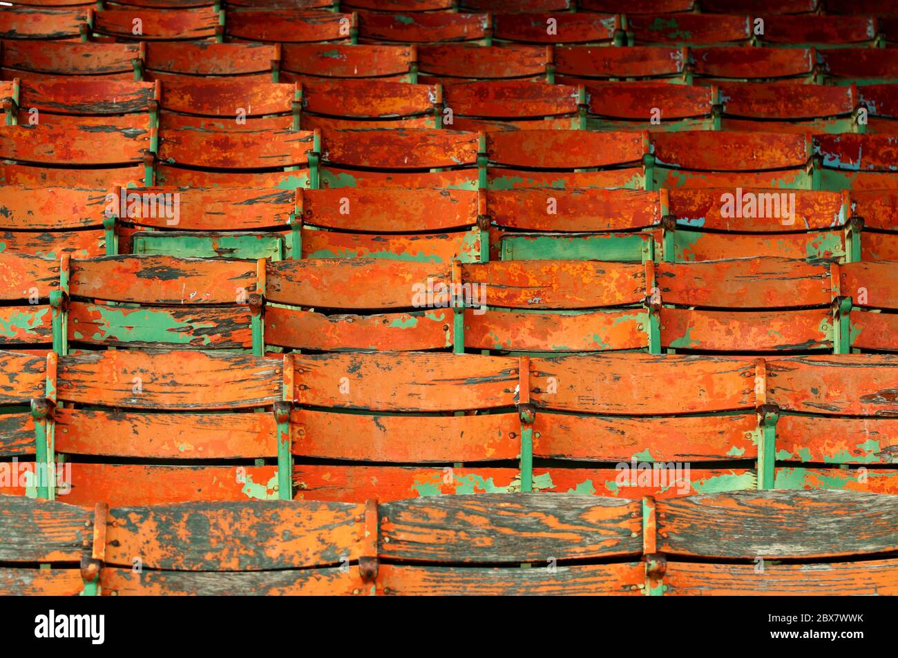 Green stadium seating hi-res stock photography and images - Alamy