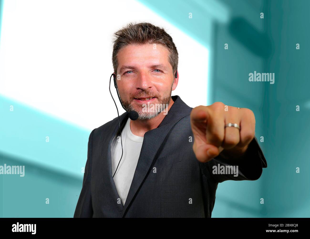 Stage manager headset hires stock photography and images Alamy