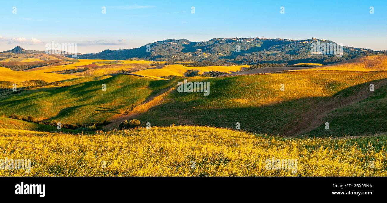 Tuscany panoramic scenery hi-res stock photography and images - Alamy