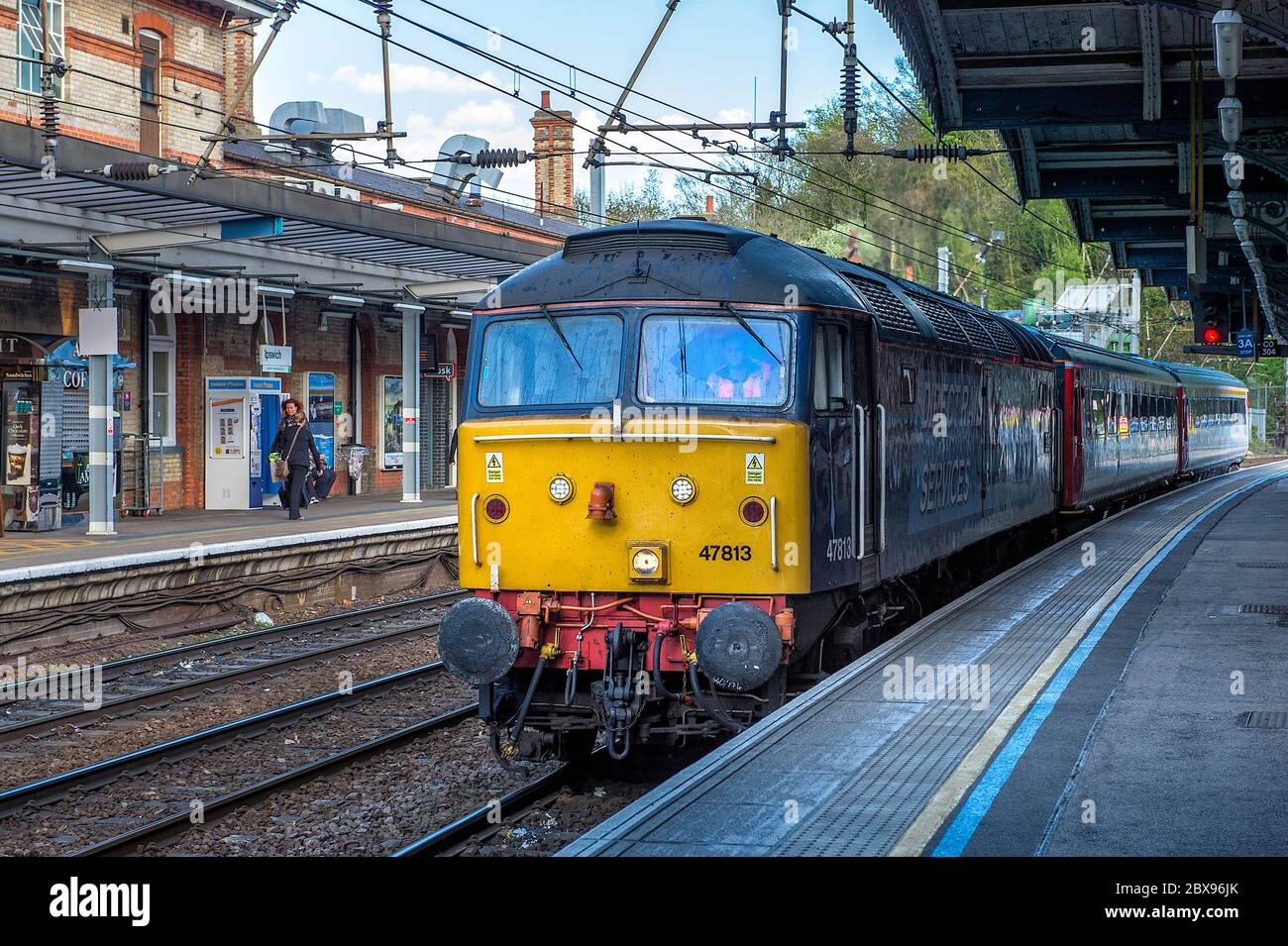 Class 47 Diesel Locomotive pulls into Ipswich Station, UK Stock Photo