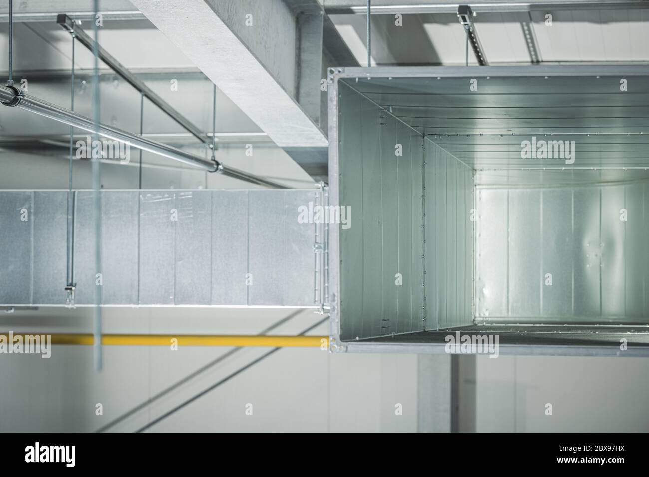 Warehouse Commercial Air Vent Distribution Canal Made From Metal