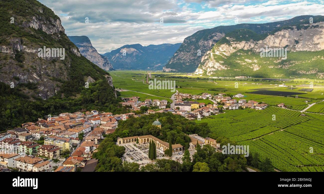aerial view of the village of Mezzocorona in Trentino Alto Adige - northern  Italy: charming village in the heart of the Piana Rotaliana Königsberg  Stock Photo - Alamy