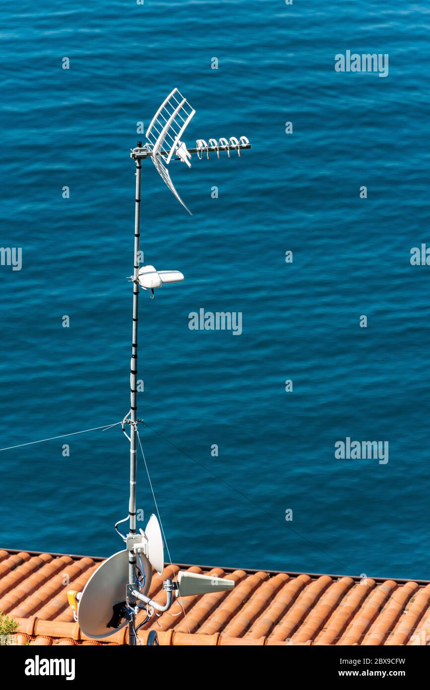 Satellite dish home italy hires stock photography and images Alamy