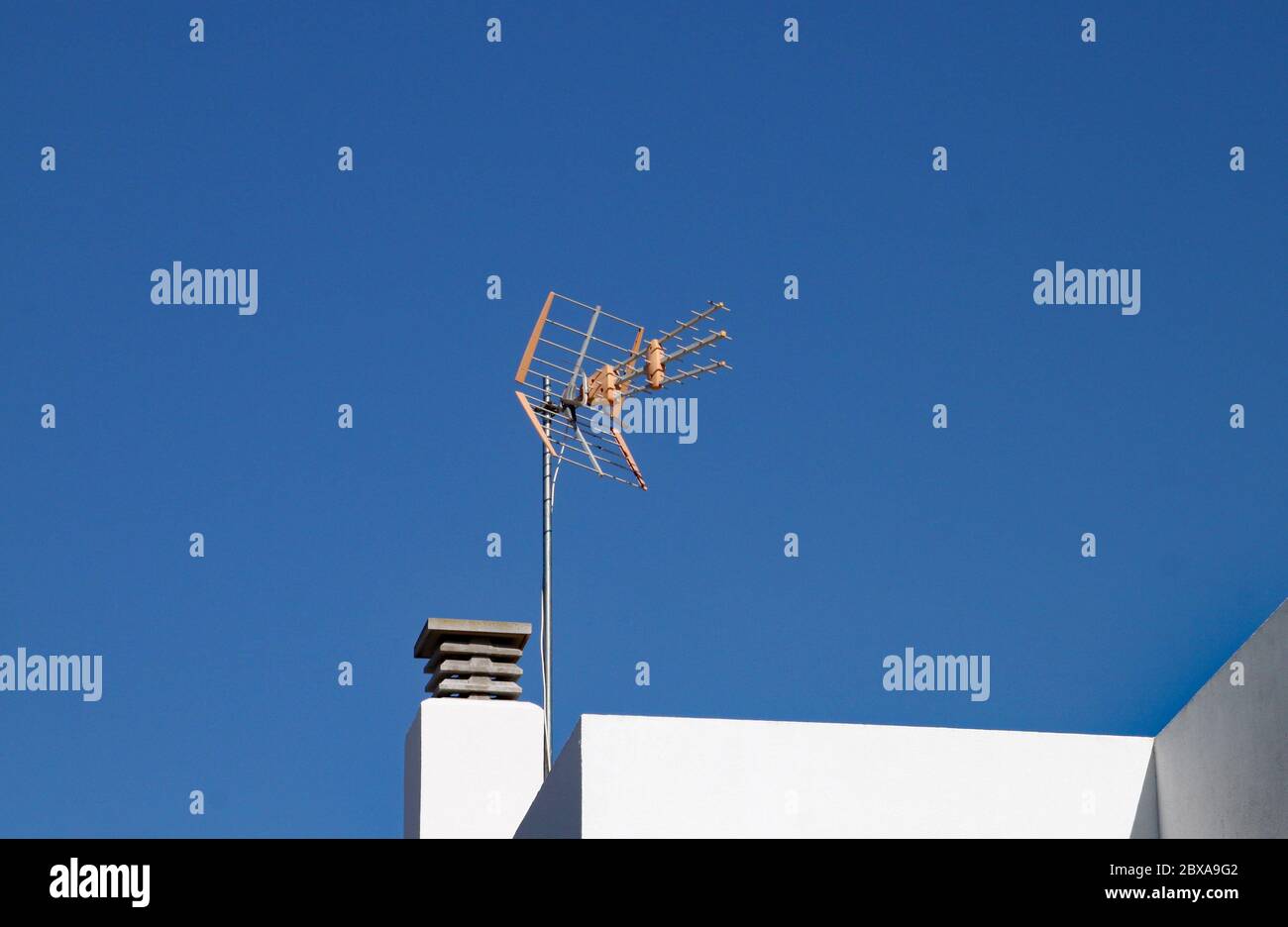 clear blue tv antenna