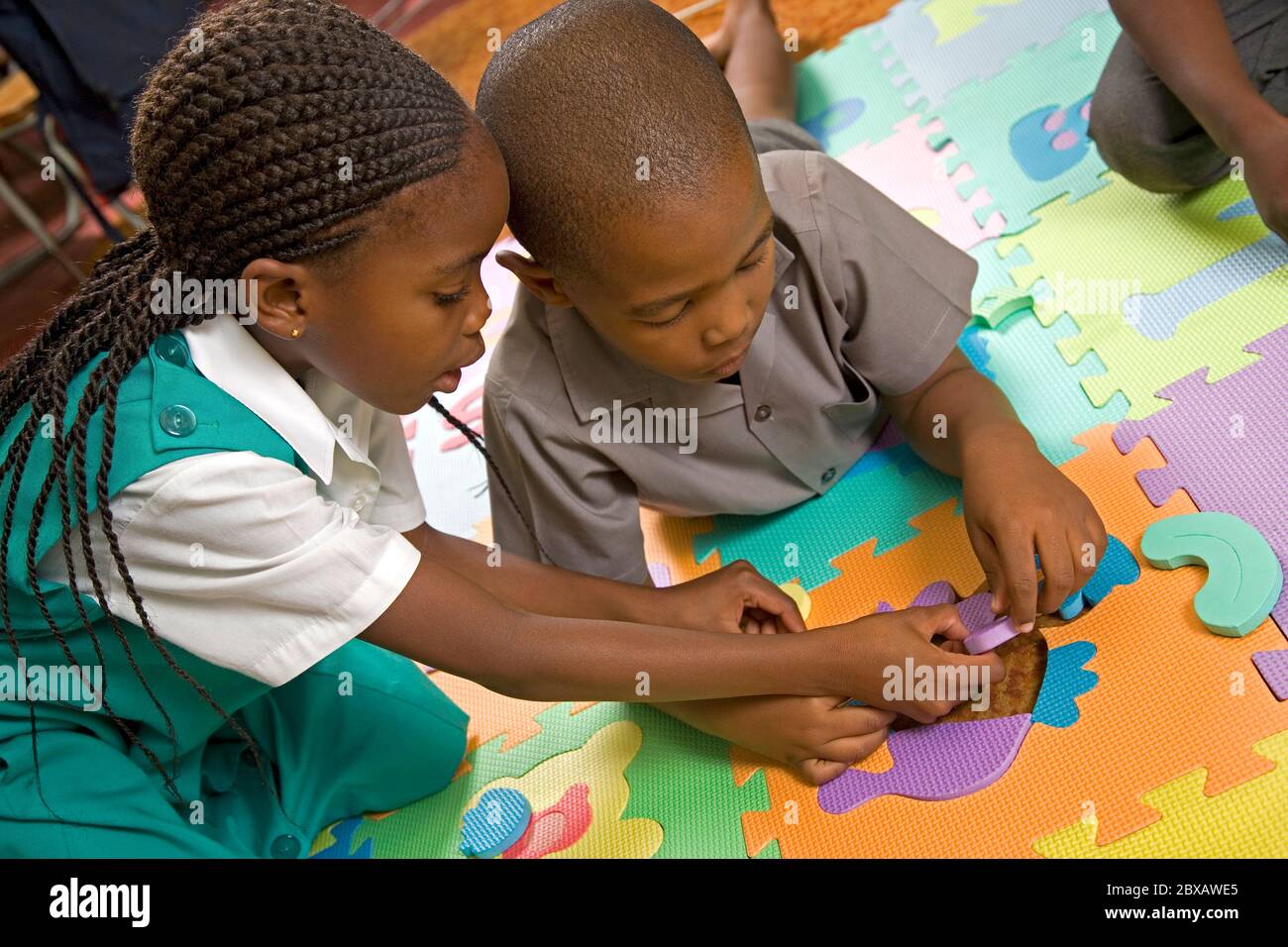 Puzzles classroom hi-res stock photography and images - Alamy