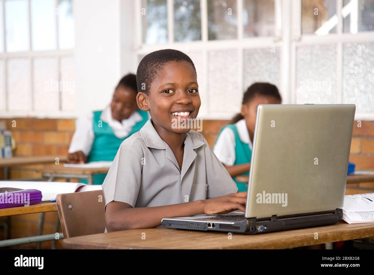 African school children laptop hi-res stock photography and images - Alamy