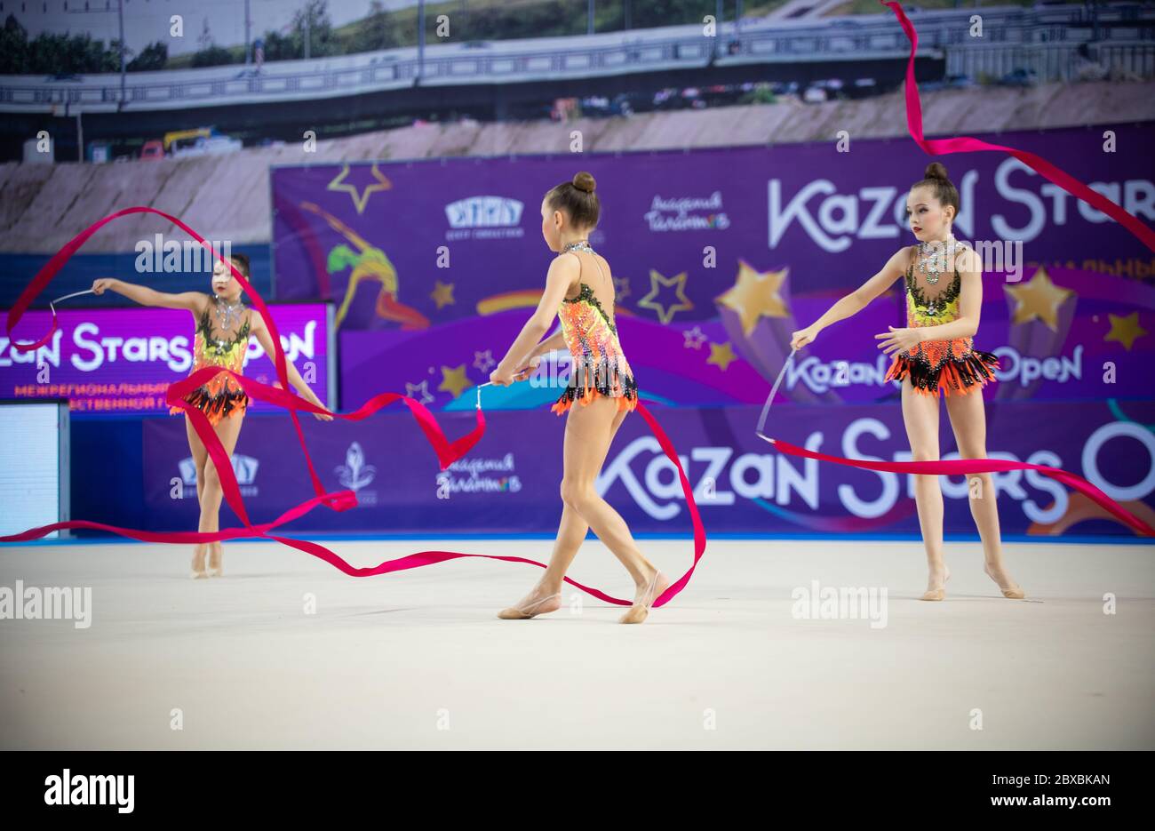 Teen Girl Gymnasts Competition Hi res Stock Photography And Images Alamy teen-girl-gymnasts-competition-hi-res-stock-photography-and-images-alamy
