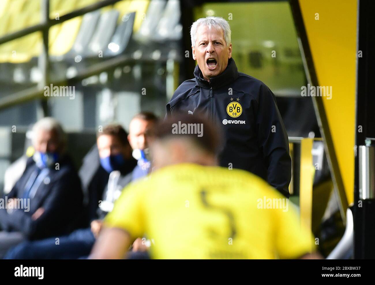 Dortmund, Deutschland. 06th June, 2020. coach Lucien Favre (Dortmund)  GES/Football/1. Bundesliga: Borussia Dortmund - Hertha BSC Berlin,  06.06.2020 Credit: Groothuis/Witters/Pool via GES-Sportfoto | usage  worldwide/dpa/Alamy Live News Stock Photo - Alamy