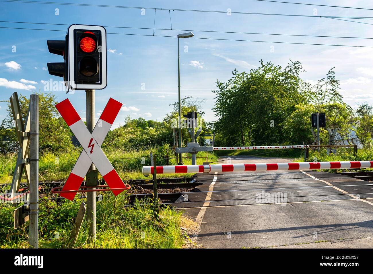 Railroad Crossing Guard High Resolution Stock Photography And Images Alamy