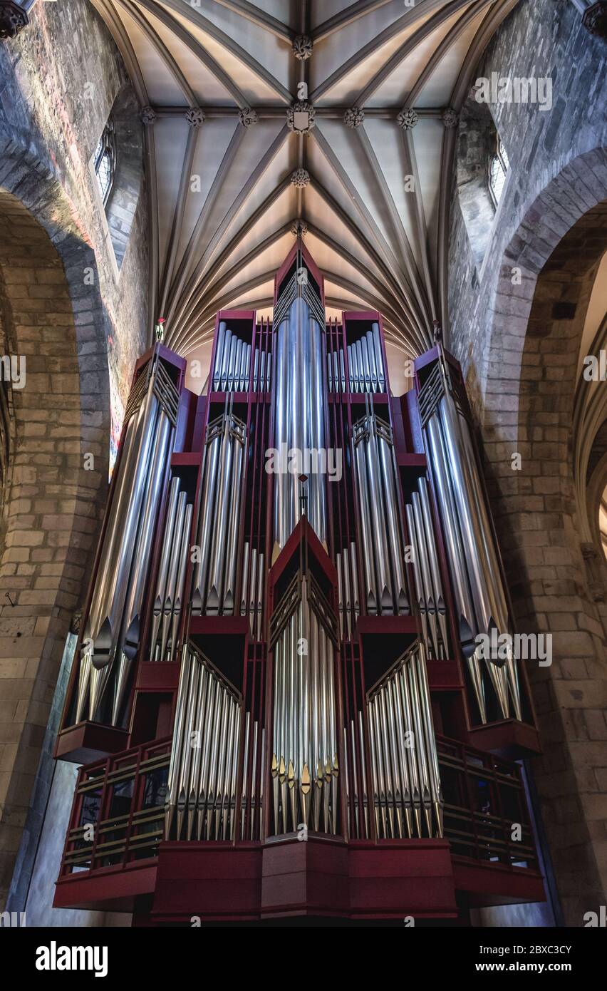 Pipe organ in St Giles Cathedral also called High Kirk of Edinburgh in Edinburgh, the capital of Scotland, part of United Kingdom Stock Photo