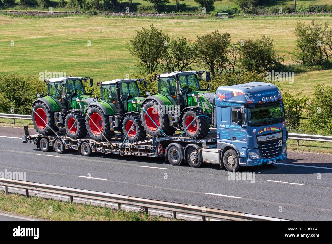 Three new green fendt 724 tractors hires stock photography and images