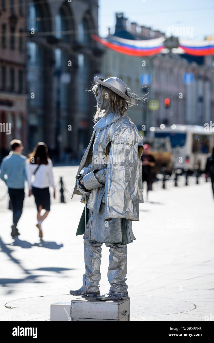 Russia, Saint Petersburg, may 23, 2020:a human artist depicts a monument on the street Stock Photo