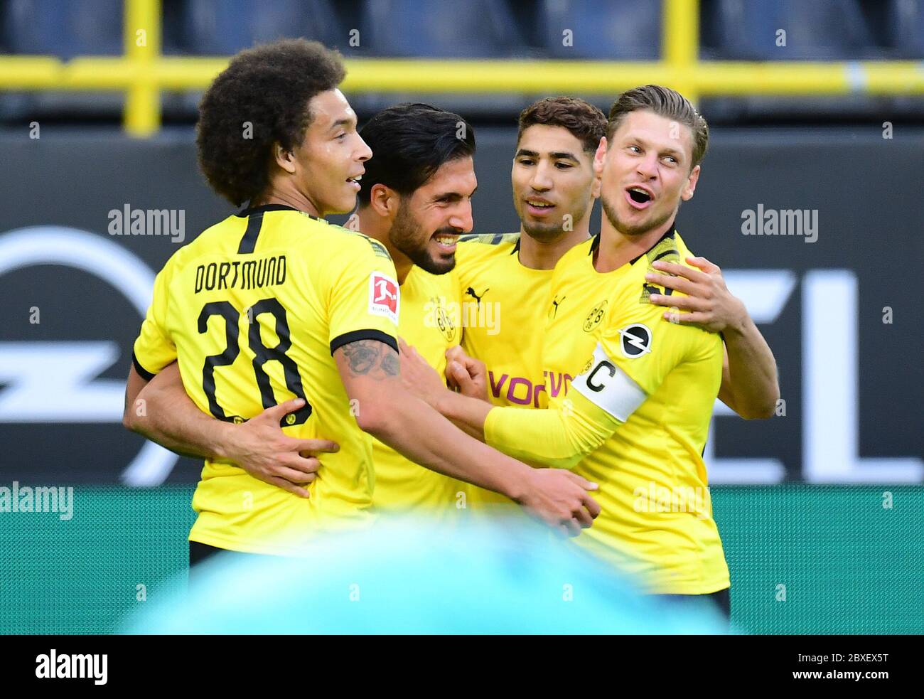 Left Axel Witsel High Resolution Stock Photography and Images - Alamy