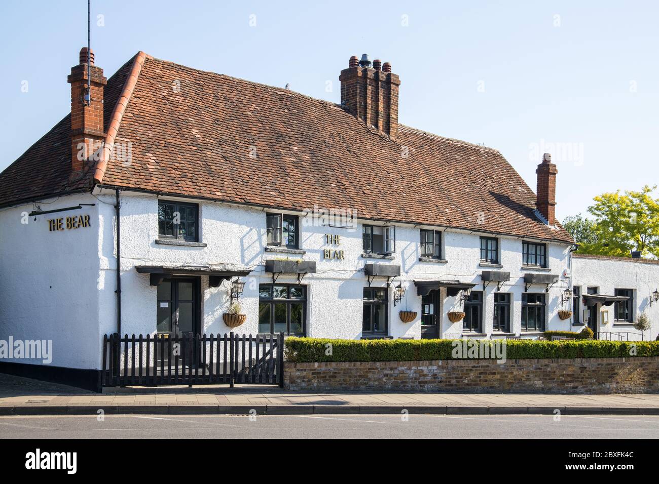 Cobham pub hires stock photography and images Alamy