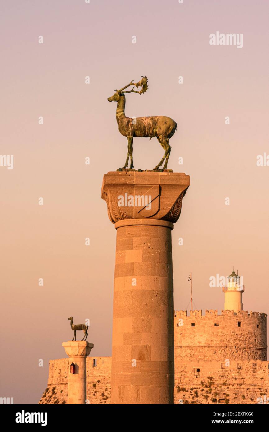 Sculpture harbor entrance hires stock photography and images Alamy