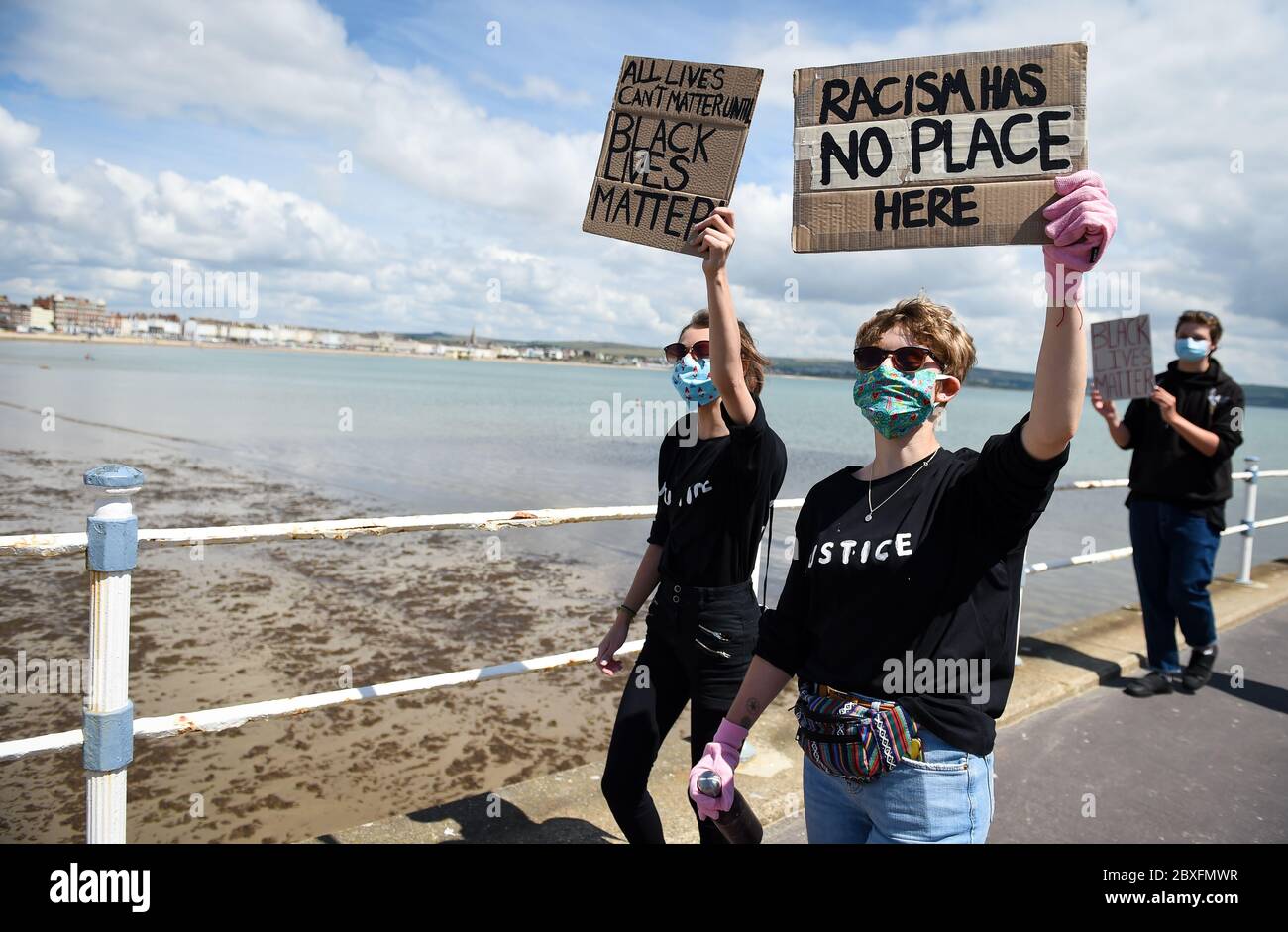 Weymouth, Dorset, UK. 7th June, 2020. Black Lives Matter protest demonstration on the promenade, Weymouth Credit: Dorset Media Service/Alamy Live News Stock Photo