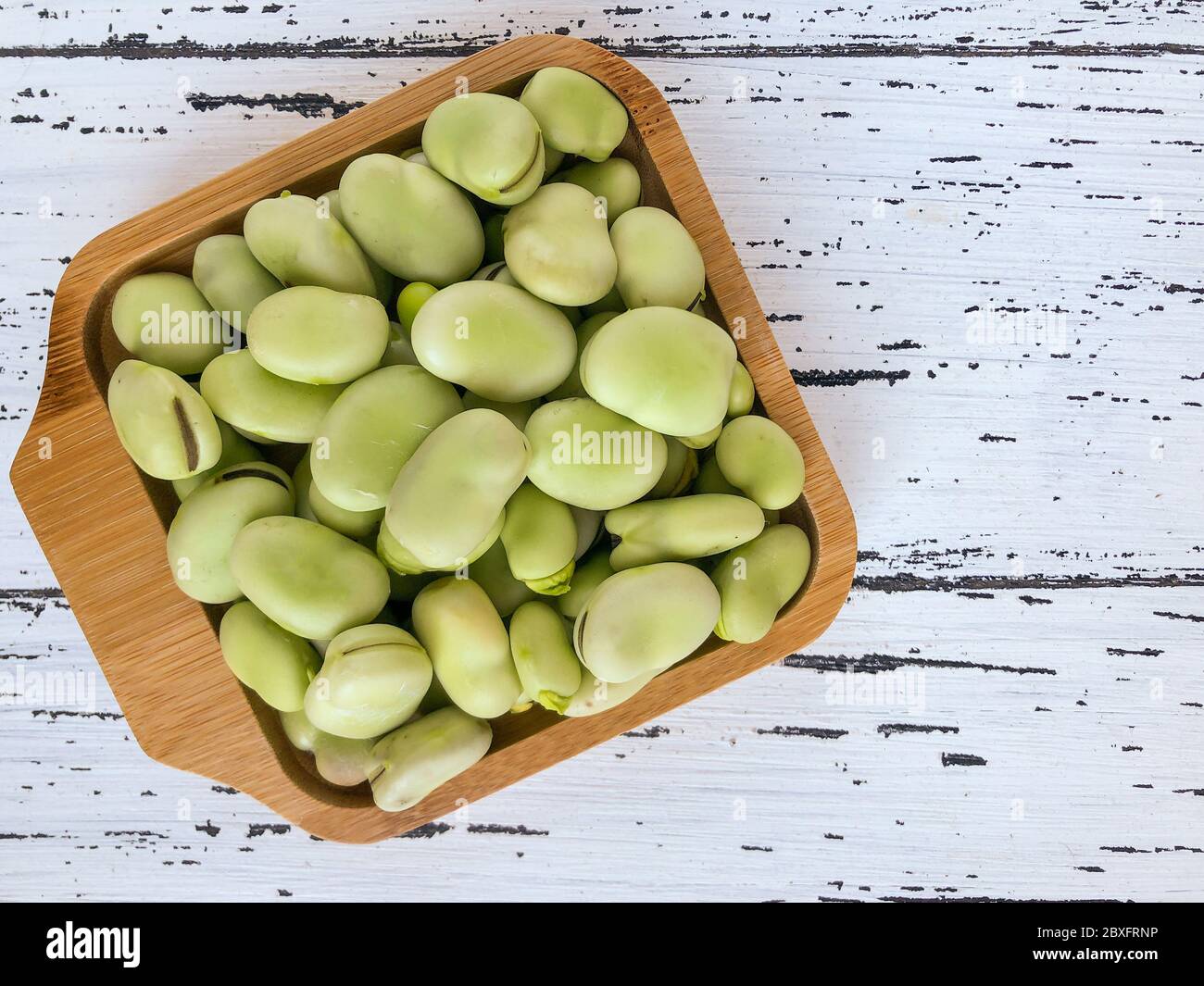 Raw broad bean hi-res stock photography and images - Alamy
