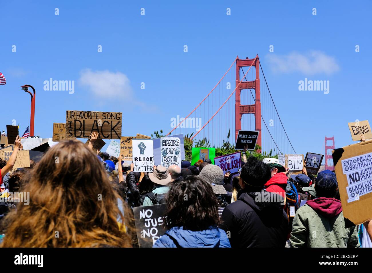 Black Lives Matter march across Golden Gate Bridge in San Francisco ...