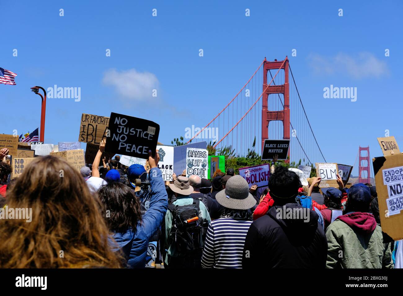 Black Lives Matter march across Golden Gate Bridge in San Francisco ...
